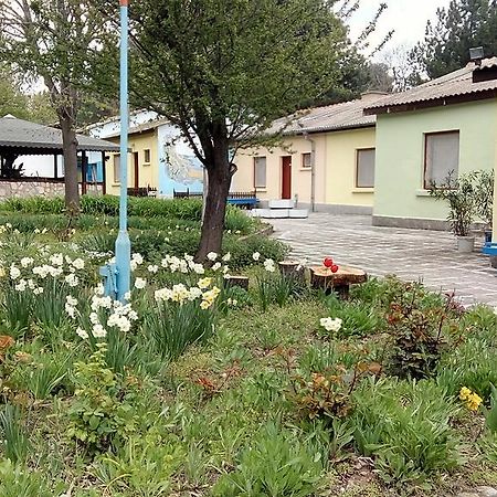 Bungalows Raiski Kat Varna Exteriör bild